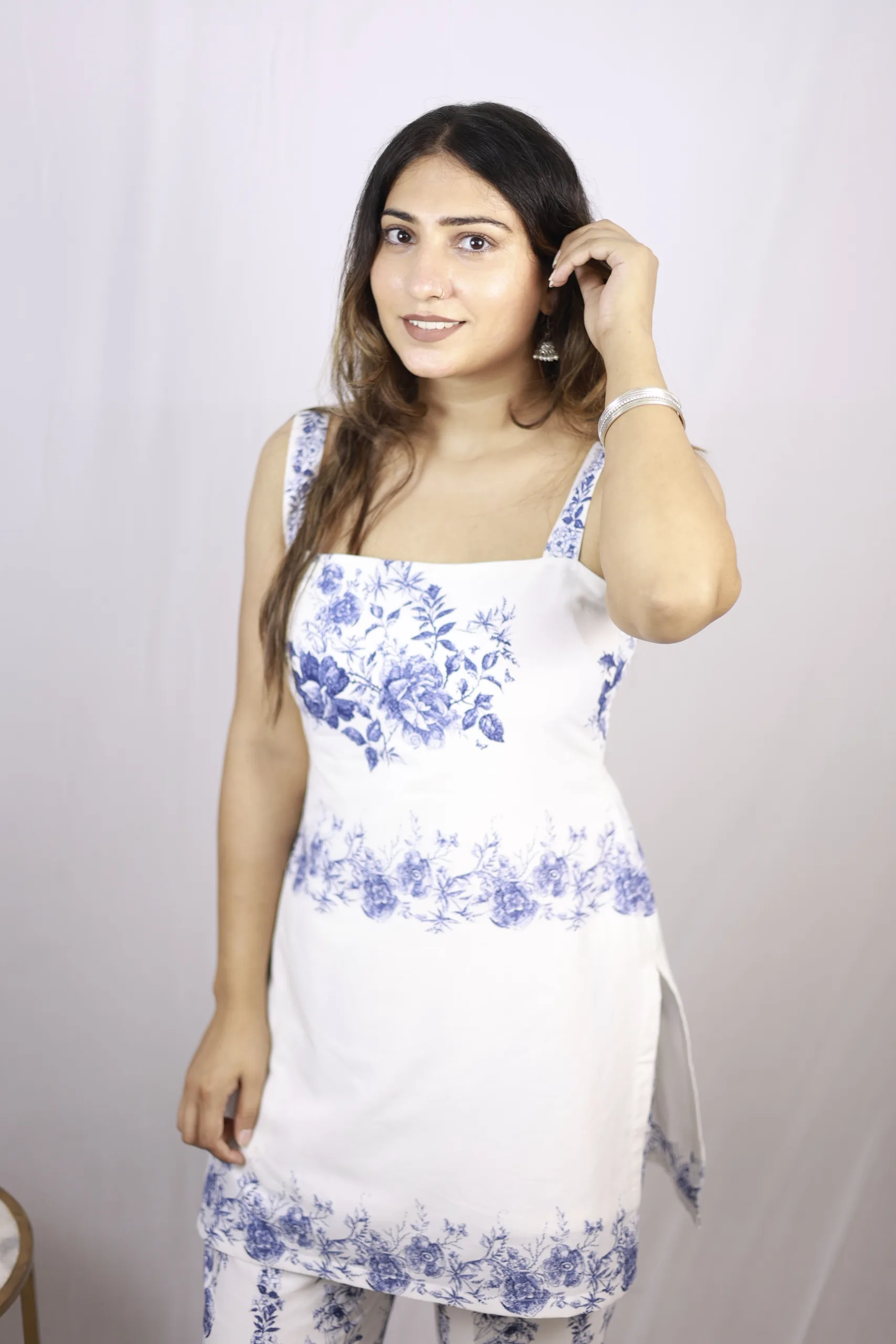 Neelkamal Kurti and Pants - Image 3